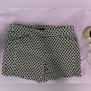 INC International Concepts Women's  pull on  Shorts- tweed texture